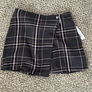 Girls gray plaid skirt